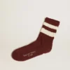 Lila Socken mit Used-Look-Details und abgenutzten weißen Streifen