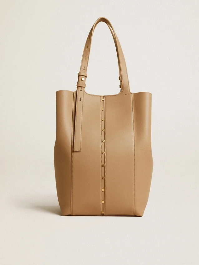 24/7-Tasche „North South“ aus cappuccinofarbenem Leder mit verstellbaren Tragegriffen