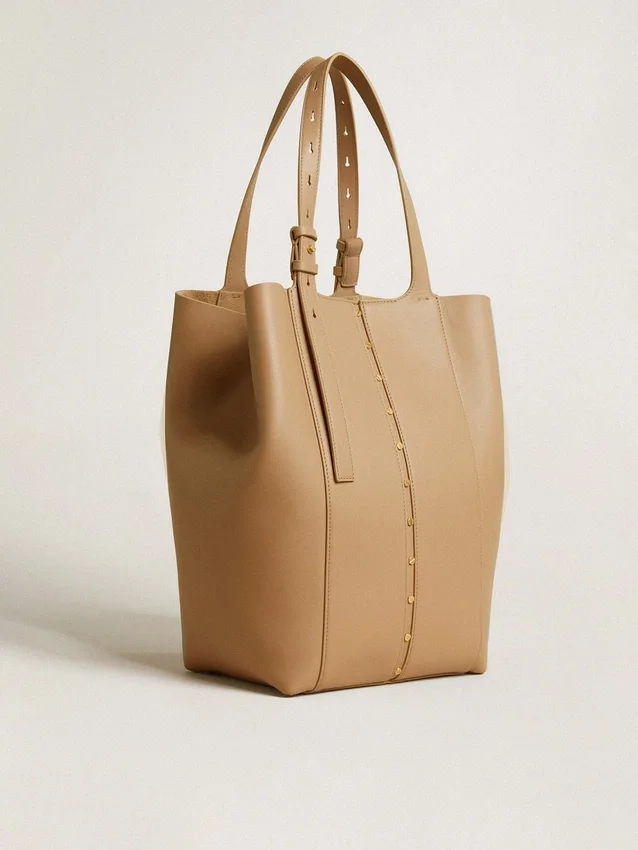 24/7-Tasche „North South“ aus cappuccinofarbenem Leder mit verstellbaren Tragegriffen