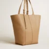 24/7-Tasche „North South“ aus cappuccinofarbenem Leder mit verstellbaren Tragegriffen