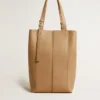 24/7-Tasche „North South“ aus cappuccinofarbenem Leder mit verstellbaren Tragegriffen