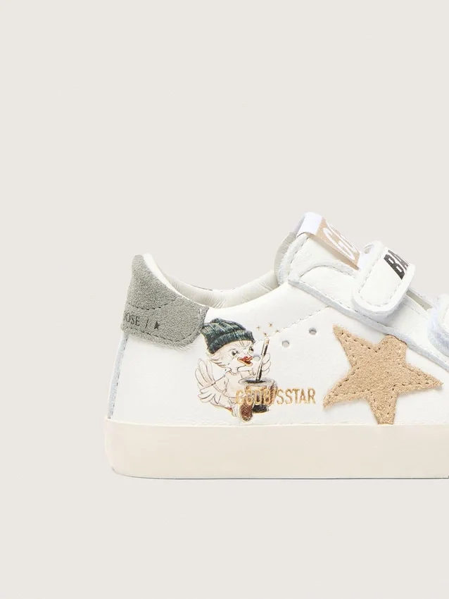 Baby-School-Schuhe aus Nappaleder mit beigem Wildlederstern und Maskottchen-Print
