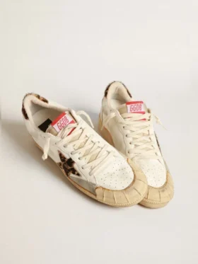 Ball Star aus Nappaleder mit Stern und Fersenlasche aus Ponyfell mit Leopardenmuster