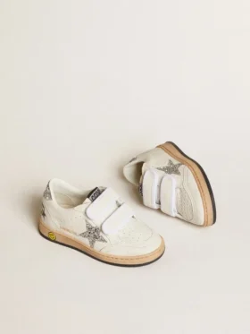 „Ball Star Junior“ aus Nappaleder mit silbernem Glitzerstern und Fersenlasche
