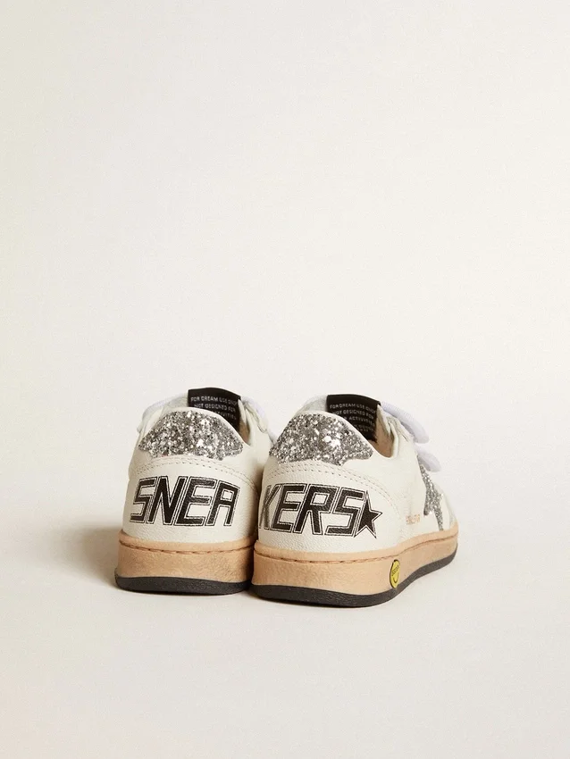 „Ball Star Junior“ aus Nappaleder mit silbernem Glitzerstern und Fersenlasche