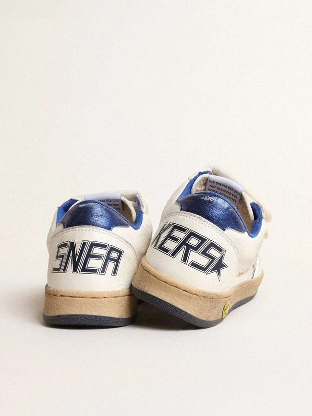 Ball Star Junior mit blauem Metallic-Lederstern und Fersenlasche