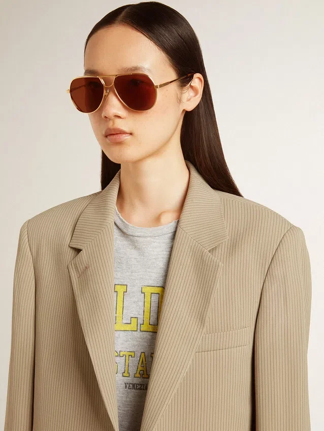Beigefarbene, einreihige Damenjacke mit Nadelstreifen und Oversize-Passform