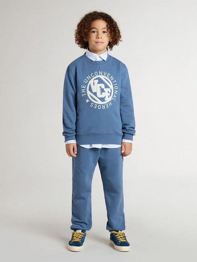 Blaues Kinder-Sweatshirt mit weißen geprägten Aufnähern