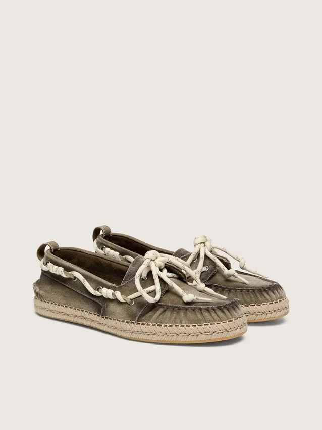 Cruise-Espadrilles für Damen aus militärgrünem Canvas mit weißen Wanderschnürsenkeln