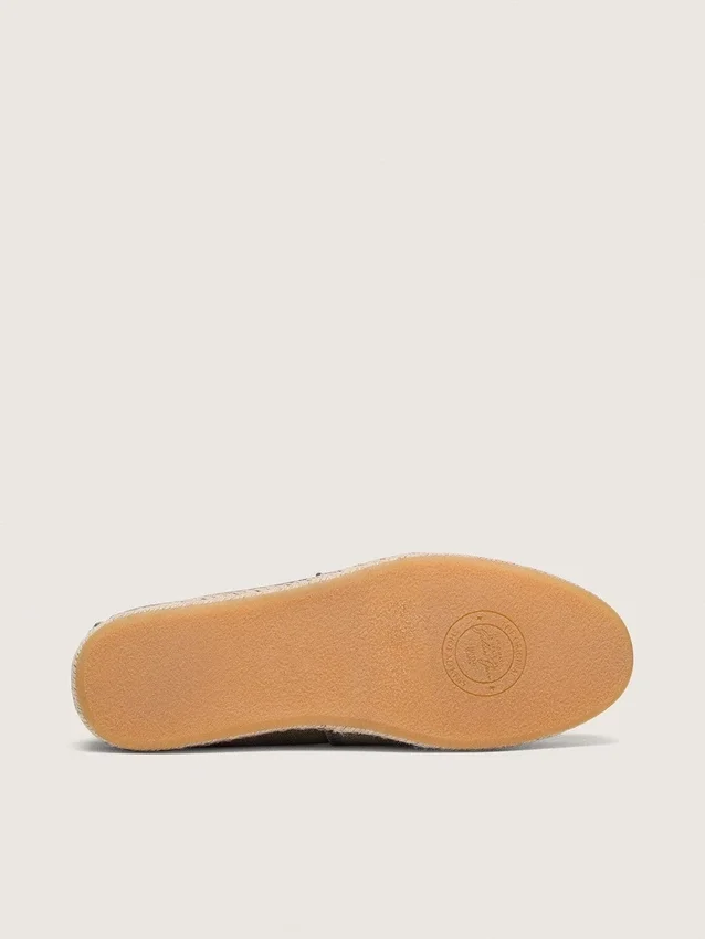 Cruise-Espadrilles für Damen aus militärgrünem Canvas mit weißen Wanderschnürsenkeln