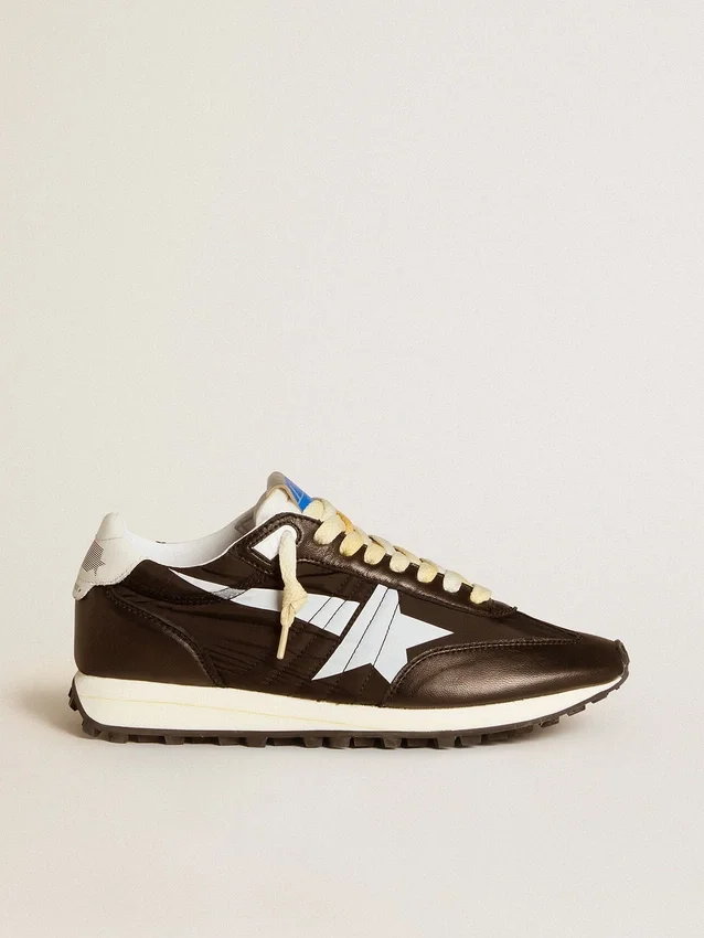 Damen-Marathon mit schwarzem Nylon-Obermaterial und weißem Stern
