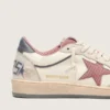 Damen-Modell „Ball Star LTD“ aus beigem Leder mit rosa Mesh-Stern und blauer Fersenlasche aus Leder