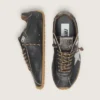 Herren-Sneaker „Marathon Speed“ mit schwarzem Lederobermaterial und silbernem Stern