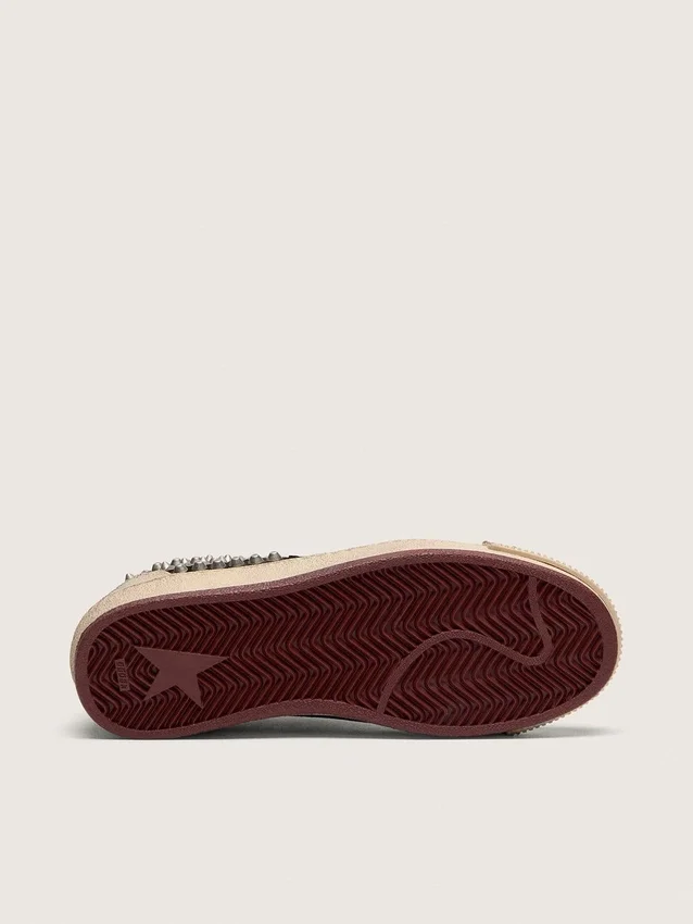Damen-Sneaker „Ball Star LAB“ aus schwarzem Wildleder mit Nieten und glänzendem schwarzen Lederstern