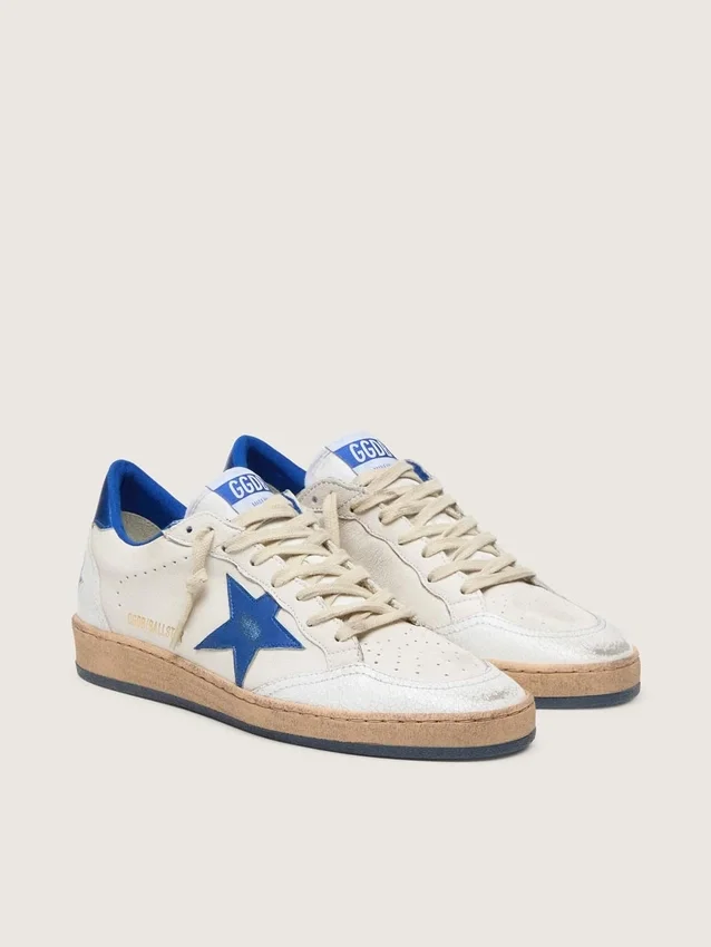 Damen-Sneaker „Ball Star Wishes“ aus weißem Nappaleder mit leuchtend blauem Stern und Fersenlasche