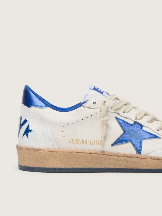 Damen-Sneaker „Ball Star Wishes“ aus weißem Nappaleder mit leuchtend blauem Stern und Fersenlasche