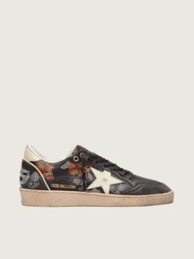 Damenmodell „Ball Star LTD“ aus Ebenholz-Nappa mit mehrfarbiger Stickerei und weißem Stern