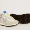 Damenmodell „Marathon“ mit weißem Nylon-Obermaterial und silbernem Stern