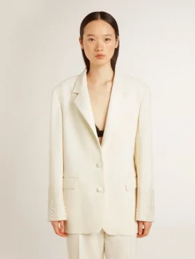 Einfädige Oversize-Jacke in Weiß mit Seidenoptik und Stickerei
