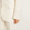 Einfädige Oversize-Jacke in Weiß mit Seidenoptik und Stickerei