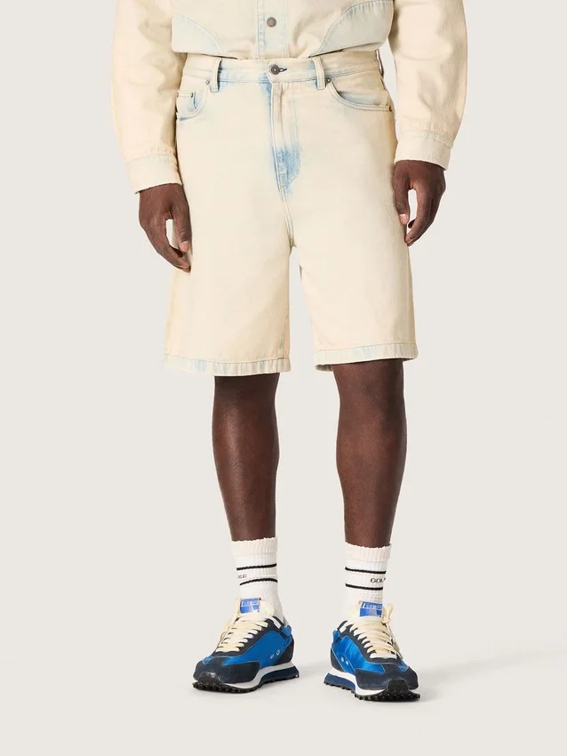 Herren-Bermudashorts aus hellem, sandfarbenem Denim