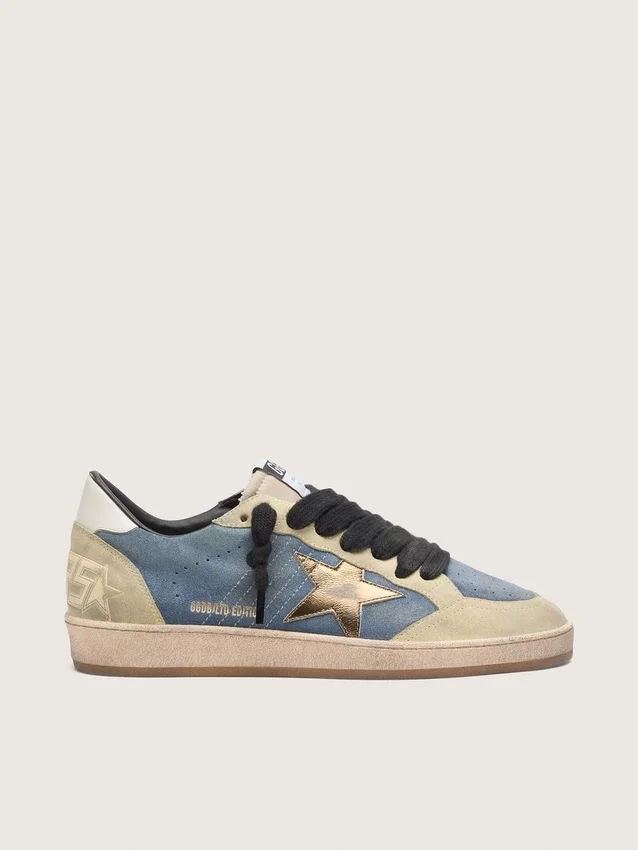 Herren-Modell „Ball Star LTD“ aus denimblauem Wildleder mit metallisch-goldenem Lederstern