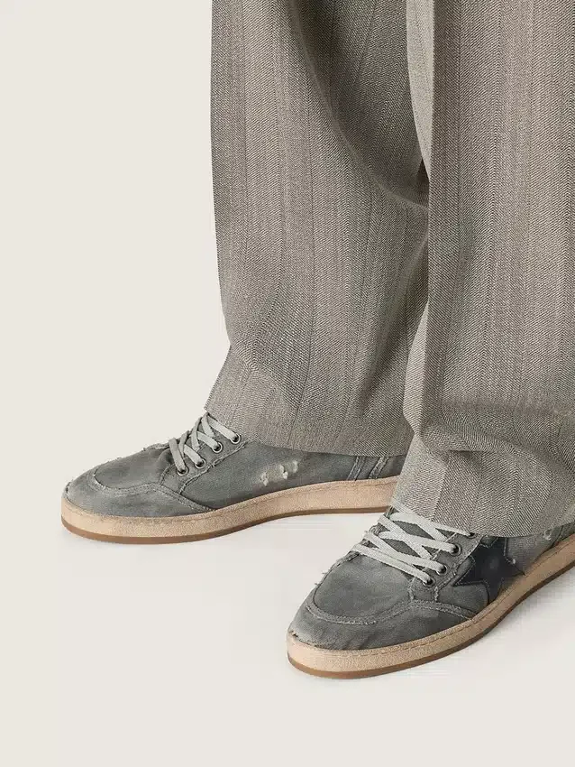 Herren-Sneaker „Ball Star LTD“ aus grauem Denim mit schwarzem Lederstern