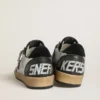 Herren-Sneaker „Ball Star LTD“ aus silbernem Laminatleder mit rotem Stern aus Wildleder und schwarzen Einsätzen