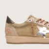 Herren-Sneaker „Ball Star LTD“ aus tabakfarbenem Wildleder mit silbernem Stern