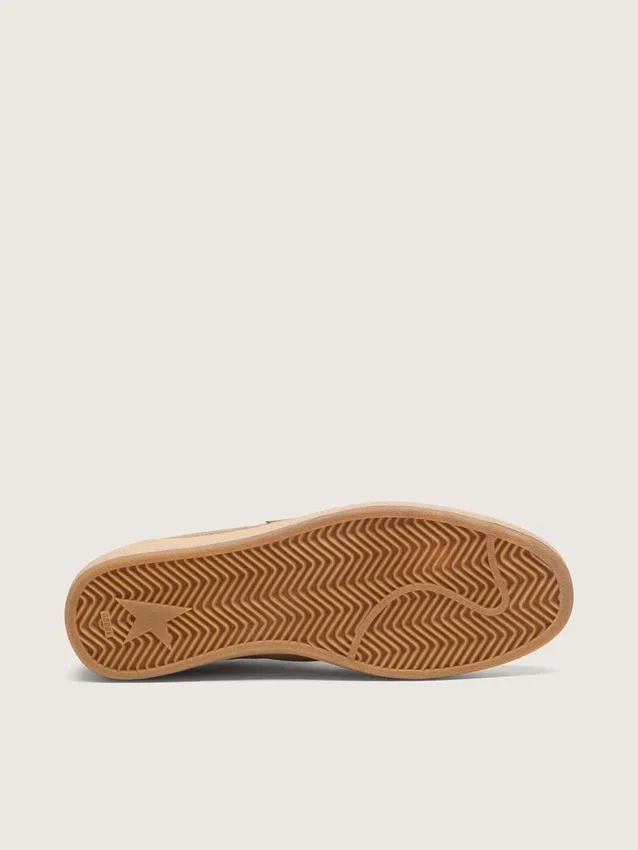 Herren-Sneaker „Ball Star LTD“ aus tabakfarbenem Wildleder mit silbernem Stern