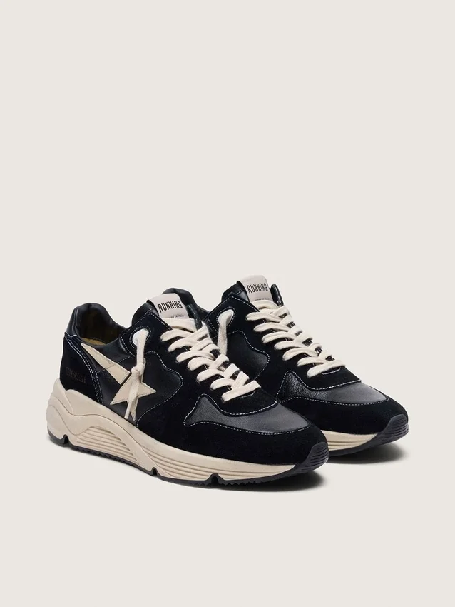 Herren-Sneaker mit Running Sole aus schwarzem Nappaleder und Wildleder mit weißem Stern