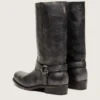 Hohe Herren-Bikerstiefel aus schwarzem Leder mit Riemen und silberfarbener Schnalle