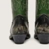 Hohe „Wish Star“-Damenstiefel aus schwarzem Leder mit grünem Lederschaft und weißer Stickerei