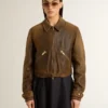 Kurze braune Leder-Bikerjacke für Damen mit Reißverschluss