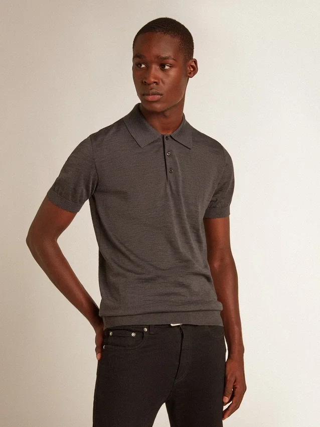 Kurzärmeliges Herren-Poloshirt aus grauer Merinowolle