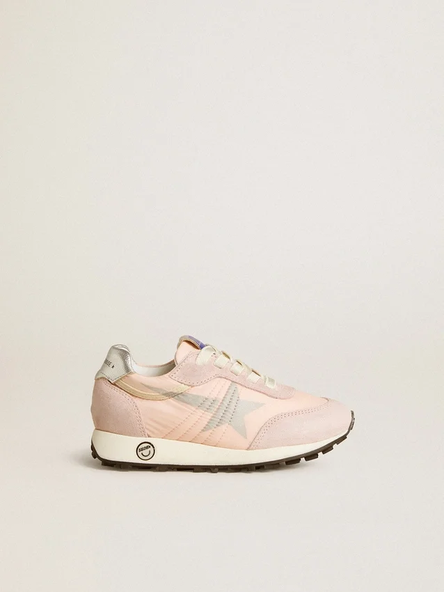 Marathon Junior aus rosa Nylon mit aufgedrucktem Stern und Lederlasche an der Ferse