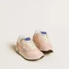 Marathon Junior aus rosa Nylon mit aufgedrucktem Stern und Lederlasche an der Ferse