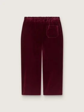 Mädchenhose in Burgunderrot mit Samtoptik und Gesäßtasche