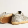Mid Star für Damen aus weißem und taubengrauem Wildleder mit Swarovski-Kristallen