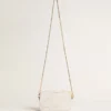 Mini Star Bag aus butterweißem Leder mit Ton-in-Ton-Stern