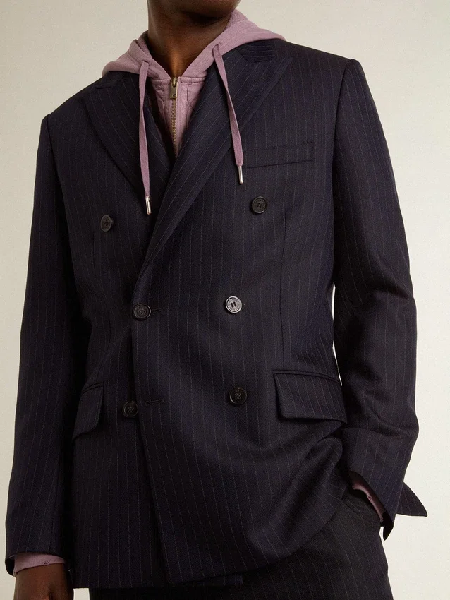 Mitternachtsblauer Herren-Blazer aus Wolle mit Zweireiher-Schluss