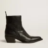 Niedrige „Debbie“-Stiefel aus schwarzem Leder mit Schlangenprint