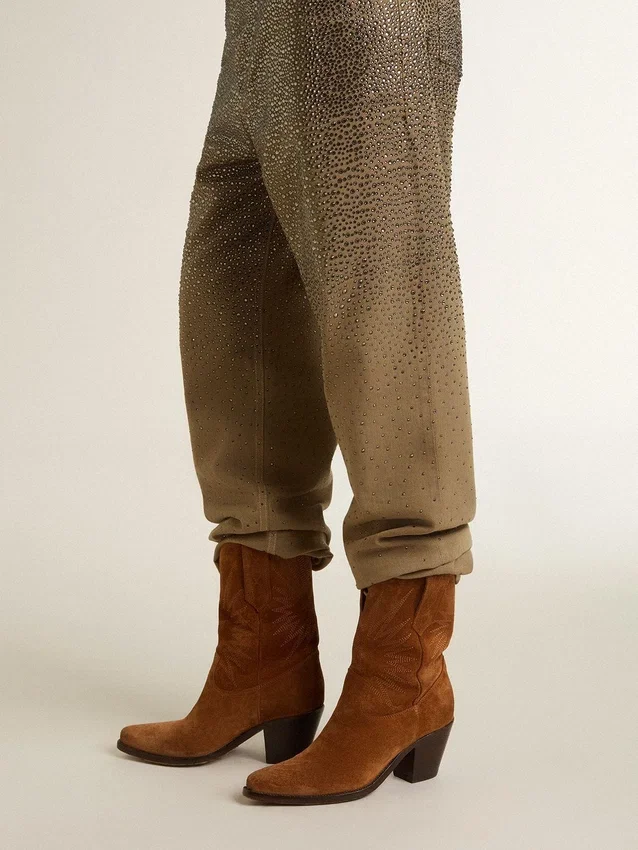 Niedrige „Wish Star“-Stiefel aus cognacfarbenem Wildleder mit ton-in-ton gesticktem Stern