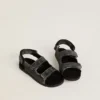 Noa Junior-Sandalen aus schwarzem Leder im Used-Look