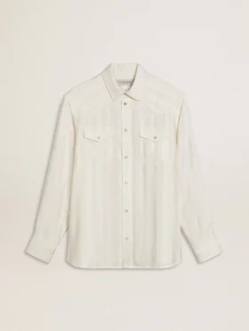 Oversized-Herrenhemd in „Worn-White“-Optik mit vertikalen Streifen
