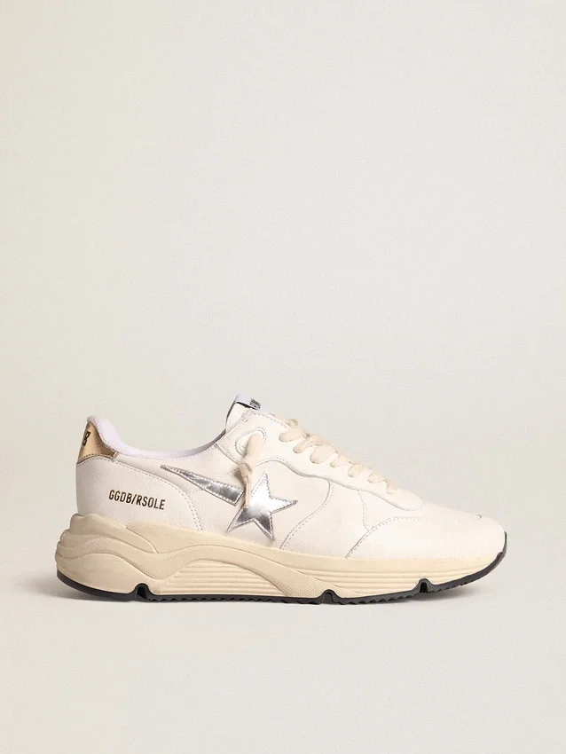 „Running Sole“ aus Nappa mit silbernem Stern und goldener Lederlasche an der Ferse