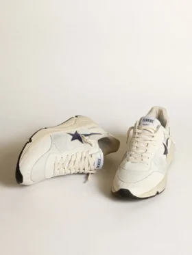 Running Sole aus weißem Leder und Mesh mit blauem, laminiertem Lederstern