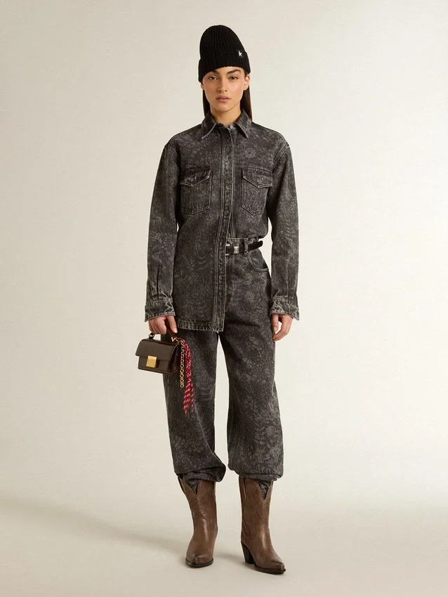 Schwarze Damenjeans mit Blumenmotiv