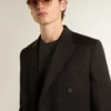 Schwarzer Herren-Blazer mit doppelreihigem Knopfverschluss