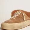 Space-Star-Sabot-Schuhe für Damen aus tabakfarbenem Wildleder mit Lammfellfutter